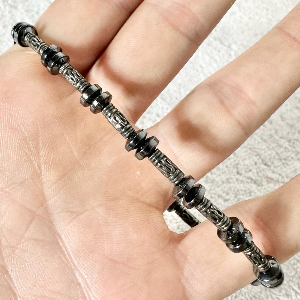 5/$35 Handmade Metallic Magnetic Beaded Bracelet With Magnetic Closure